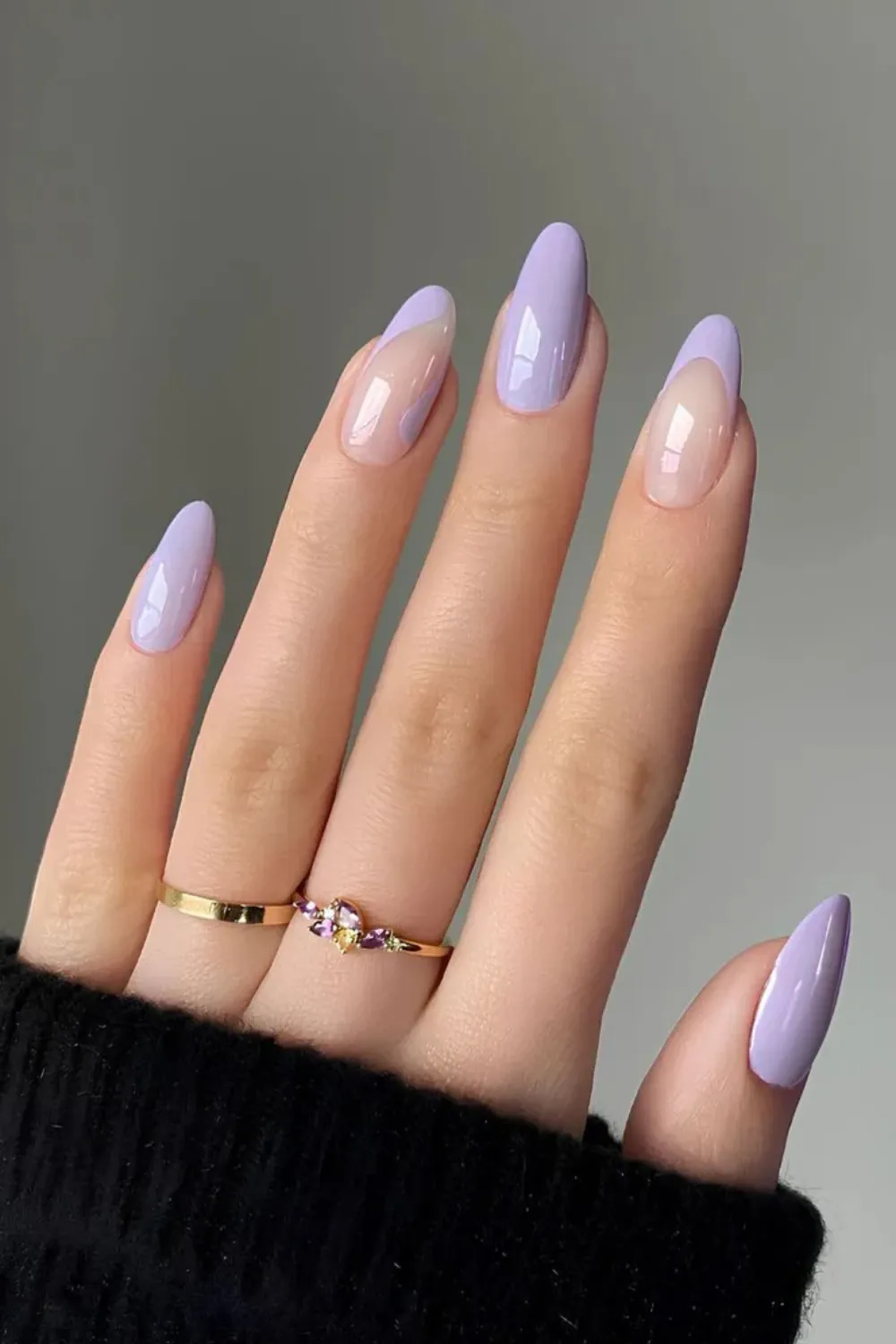 Pastel Purple Negative Space Nails – Lavender nails with artistic negative space.