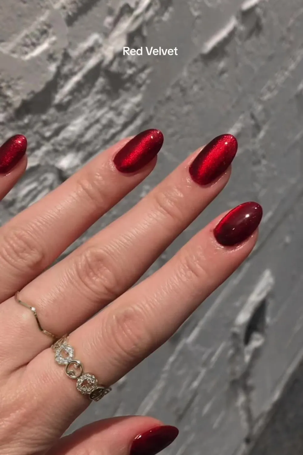 Deep red velvet nail polish look
Bold red velvet textured nails
