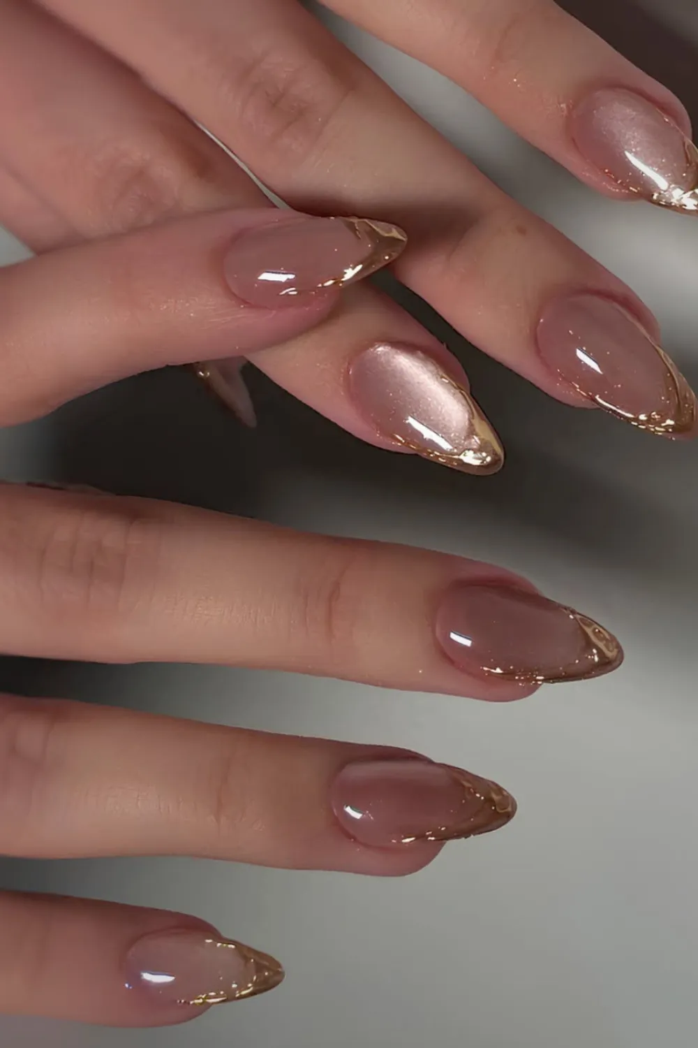 Pink aura soft glow nails
Subtle pink aura effect nails with blended center