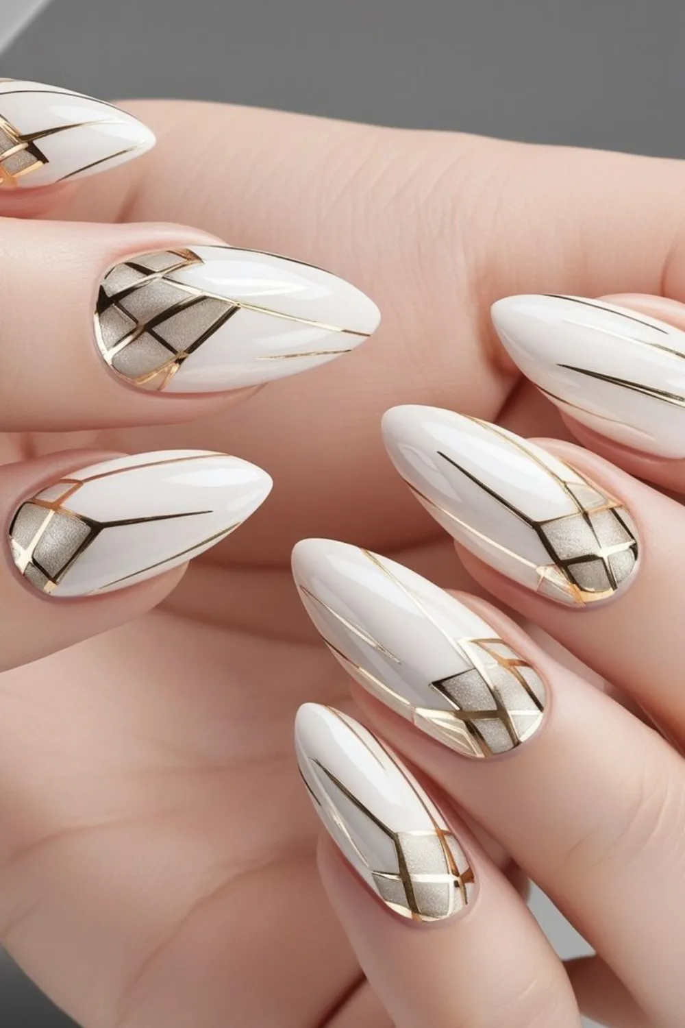 Gold Stripe Nail Design - Glamorous Minimalist Accent : Gold stripe nails showcasing modern and elegant designs.