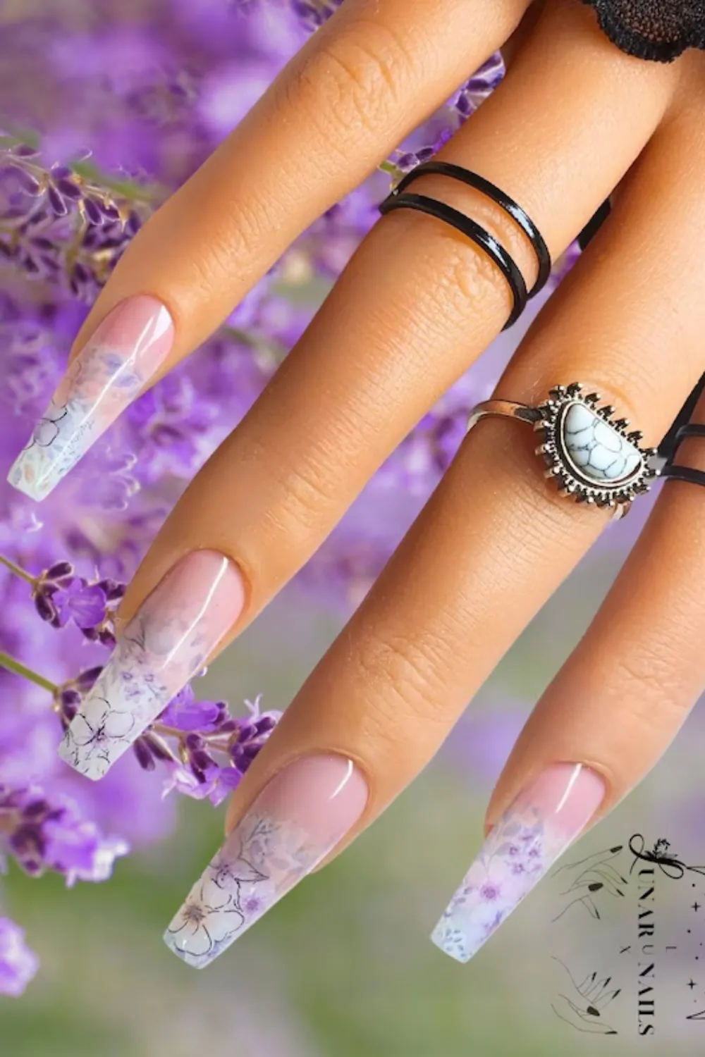Gradient Floral Nails – Smooth gradient with delicate floral details.
