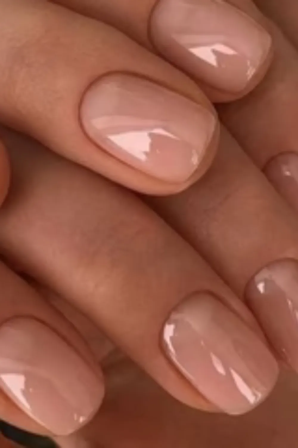 Juicy Glossy Nails 2025 - Fresh glossy nails with high-shine finish trending in 2025