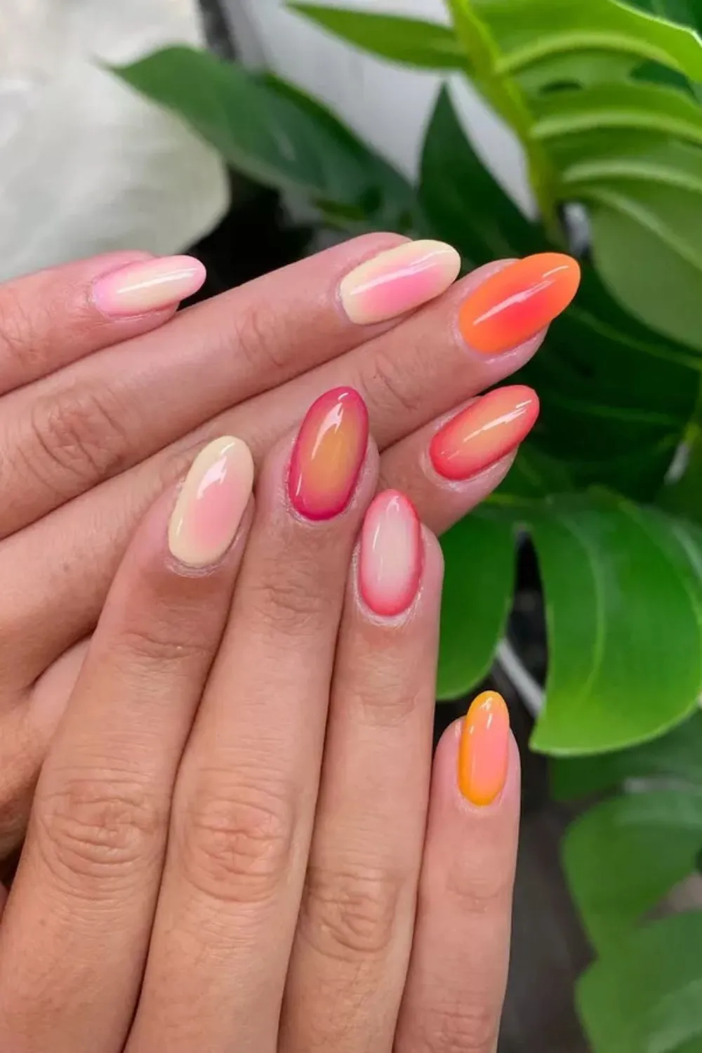 Peach Ombre Nails – Soft Gradient Blend from Beige to Peach Shades