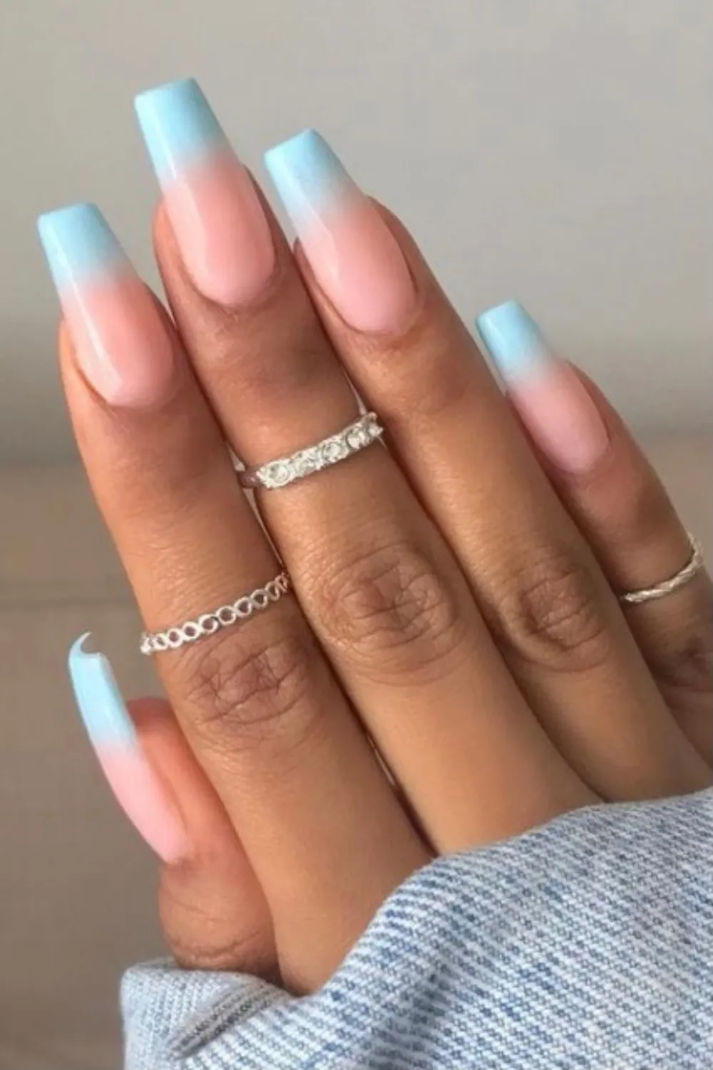 "Sky Blue Juicy Pastel Nails Minimalist Style" – Dreamy blue pastel nails for spring.