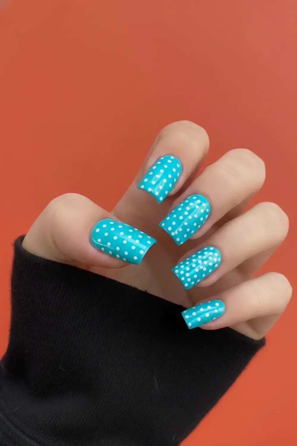 Dotted Neon Bold, Bright Nails