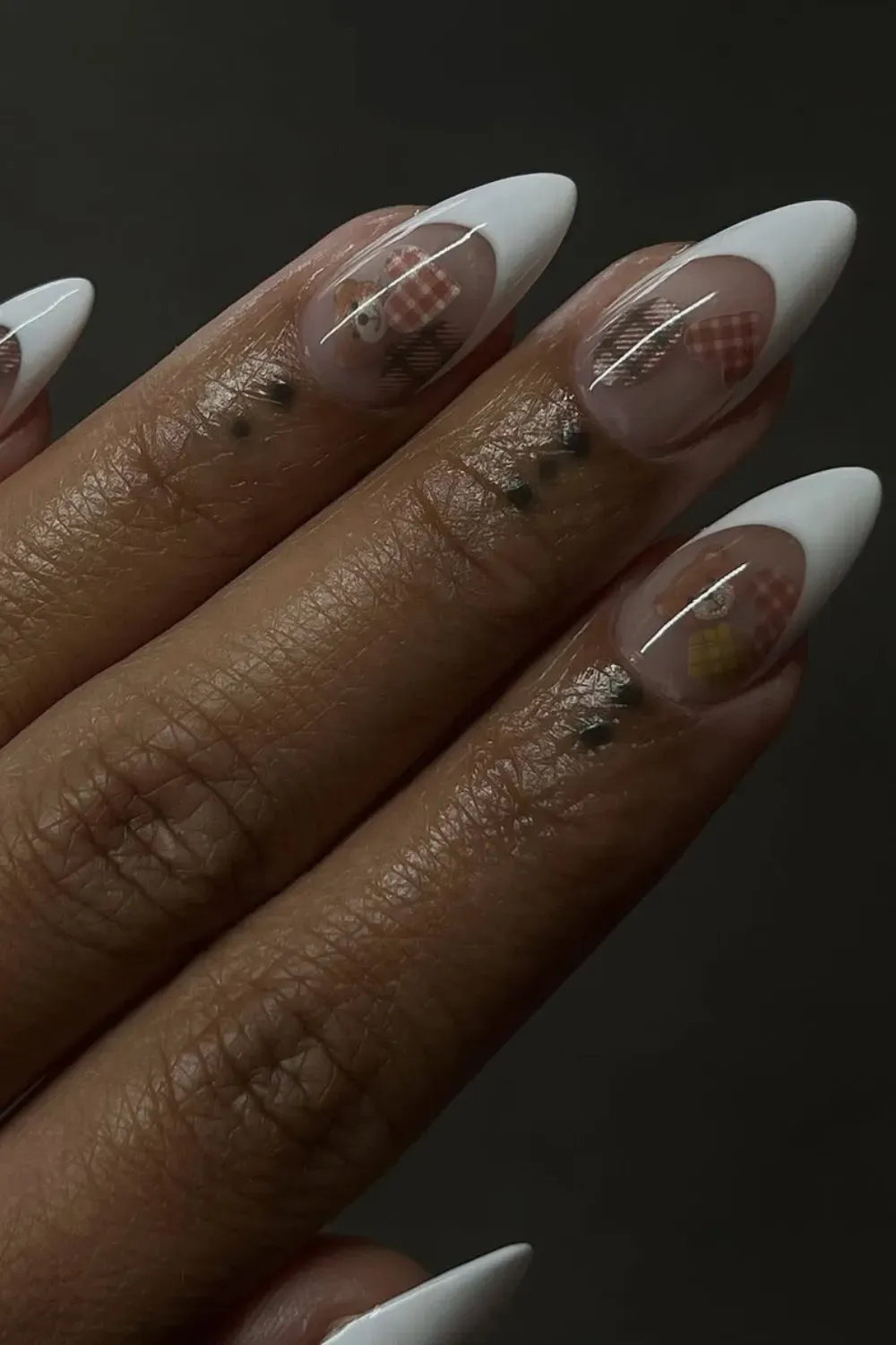 Kawaii Teddy Bear Nails Alt Text: White outline french nails with teddy bear stickers inside.