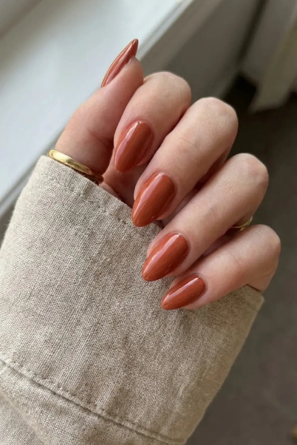 Burnt Terracotta – Warm orange brown rust gel nails almond shape fall