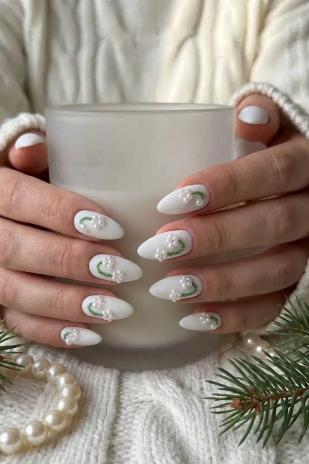 40 White Christmas Nail Ideas for 2025 (Snowflake, Glitter & Winter Chrome)