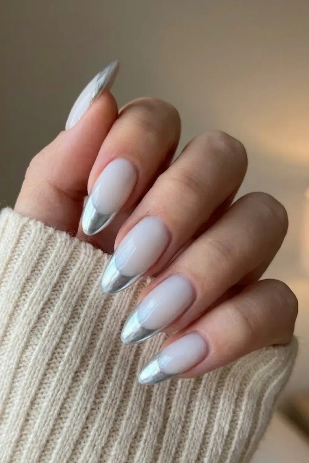 40 White Christmas Nail Ideas for 2025 (Snowflake, Glitter & Winter Chrome)