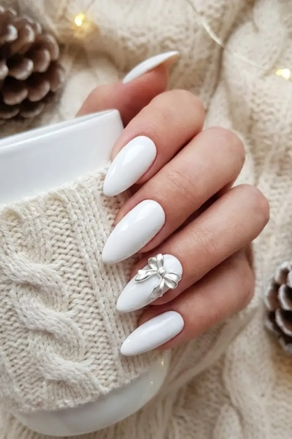 40 White Christmas Nail Ideas for 2025 (Snowflake, Glitter & Winter Chrome)