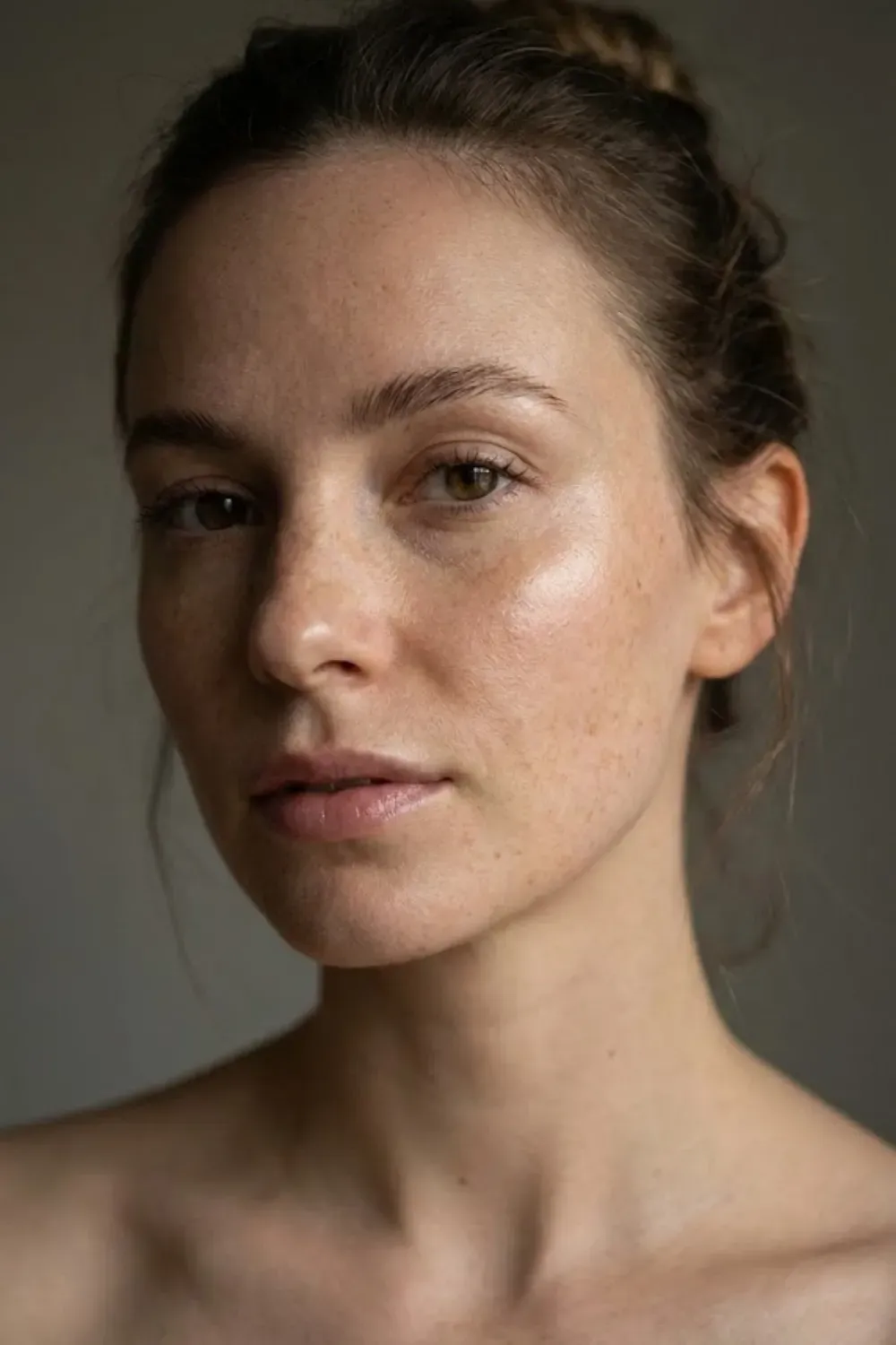 No-Makeup Makeup Look for Fair Skin - Natural no-makeup makeup look on white skin