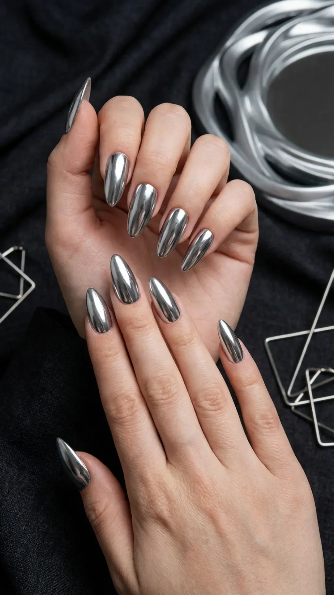 Metallic mirror gorgeous nails, reflective chrome manicure