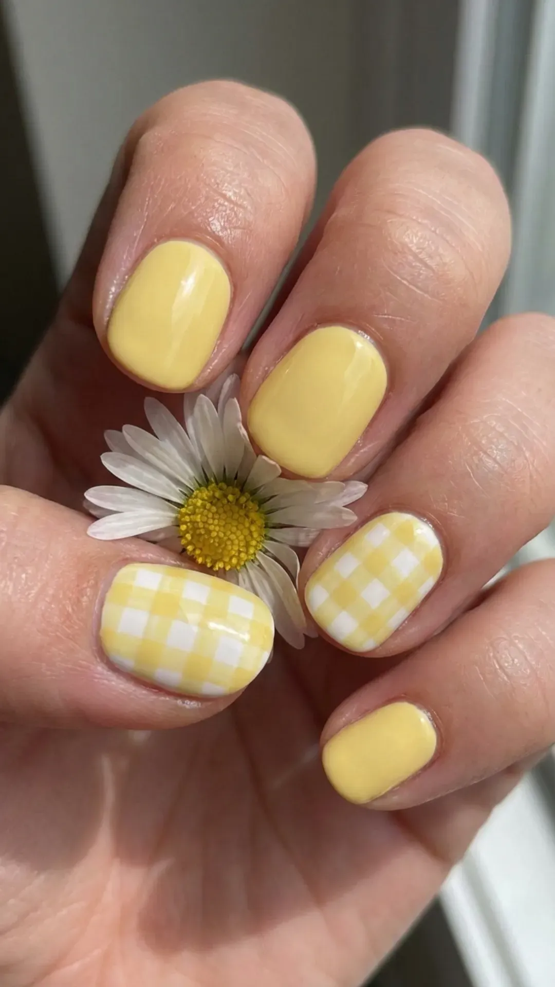 Cute butter yellow and white gingham checkered nail art VANSWEG.COM
