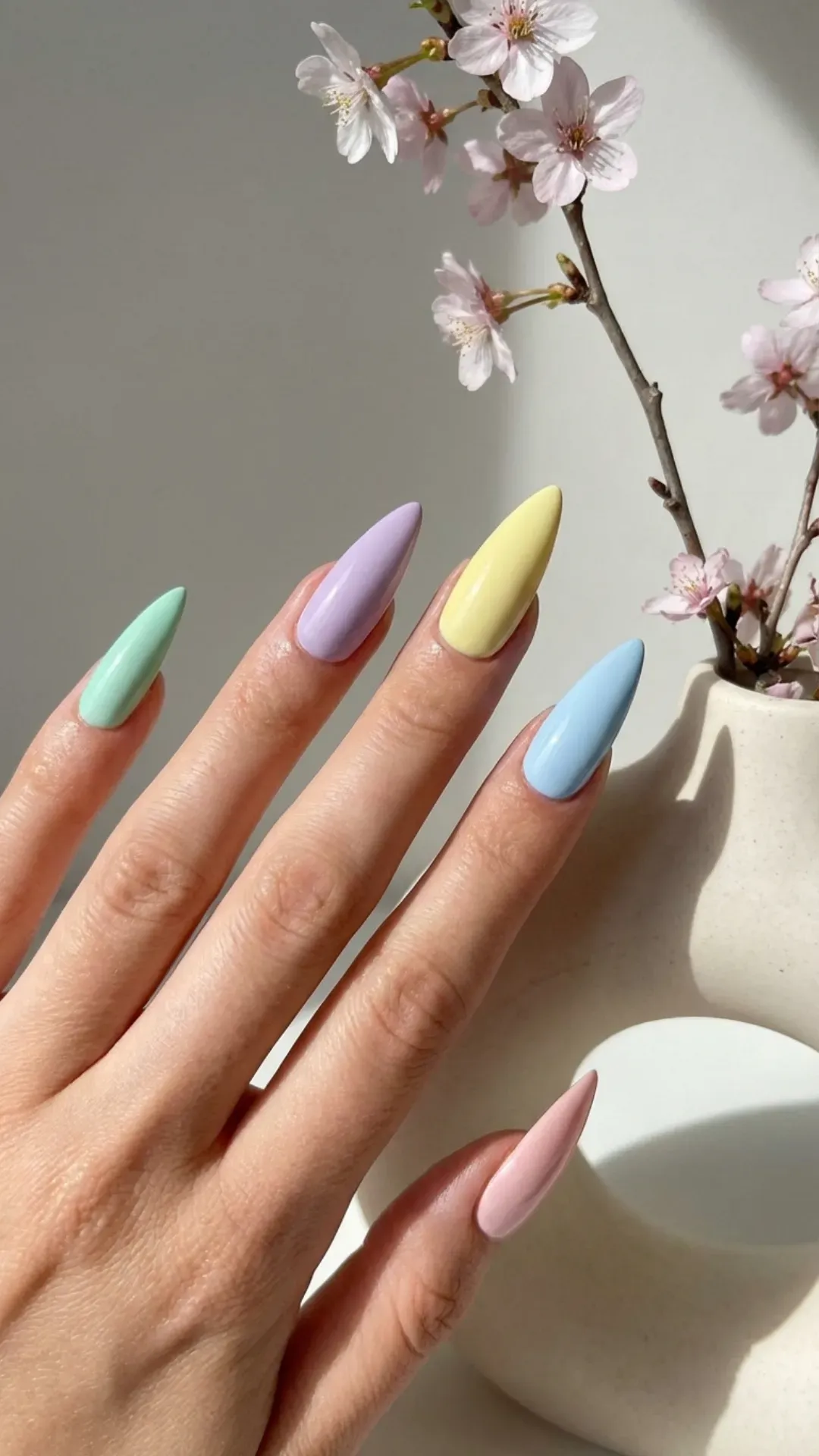 Pastel multicolor stiletto nails in soft spring shades