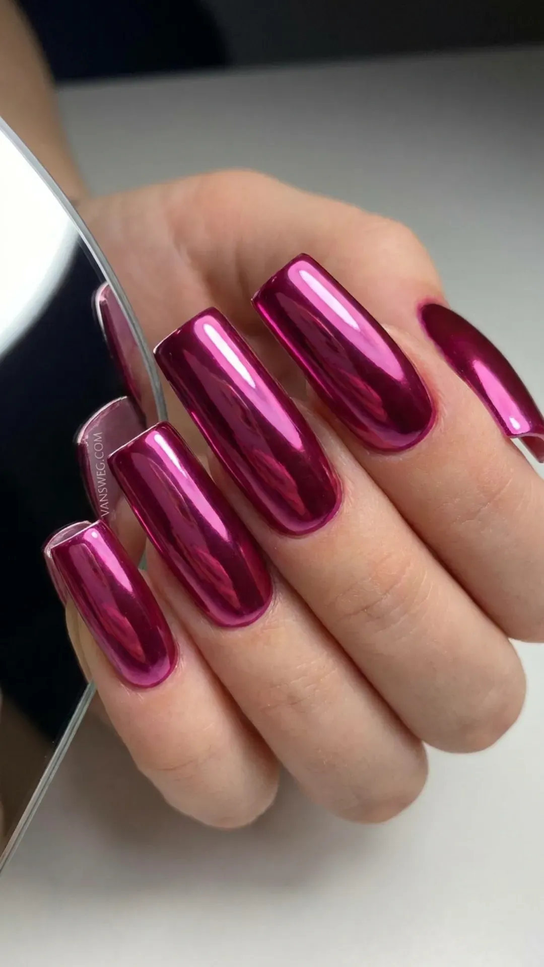 Long square deep magenta-pink chrome nails featuring a highly reflective metallic mirror finish by VANSWEG.COM.