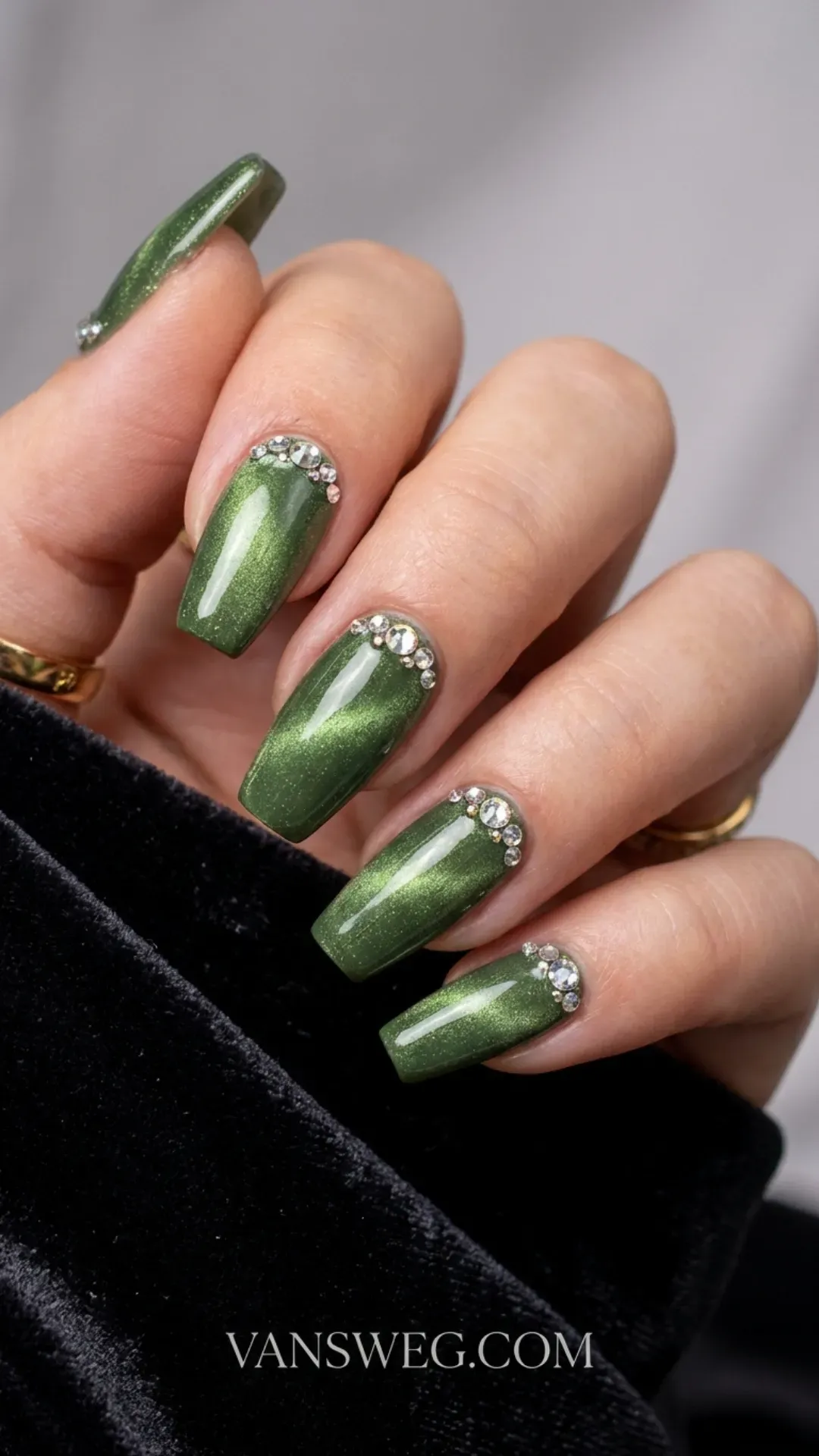 opulent matcha green magnetic cat-eye nails adorned with clear gemstone rhinestones by VANSWEG.COM