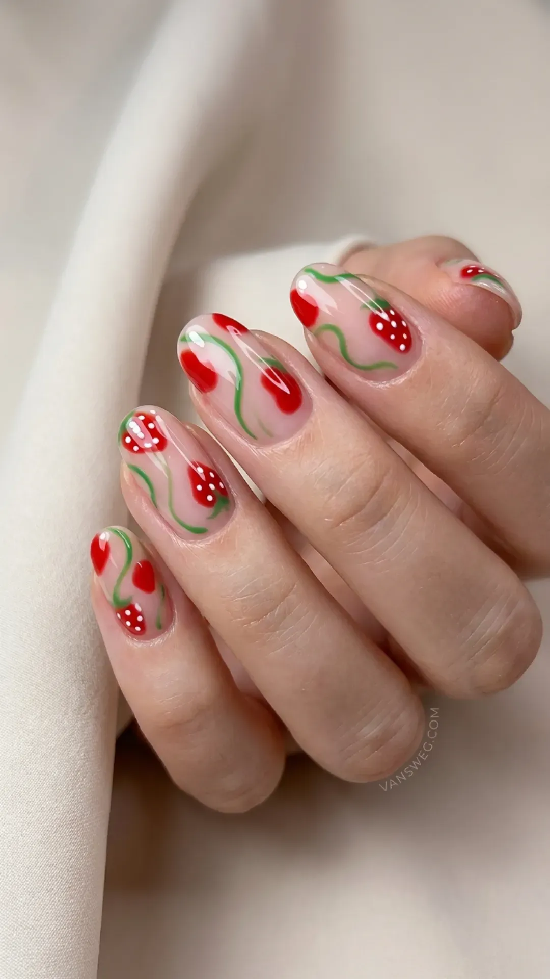 modern abstract nail art with red blobs and green squiggles by VANSWEG.COM