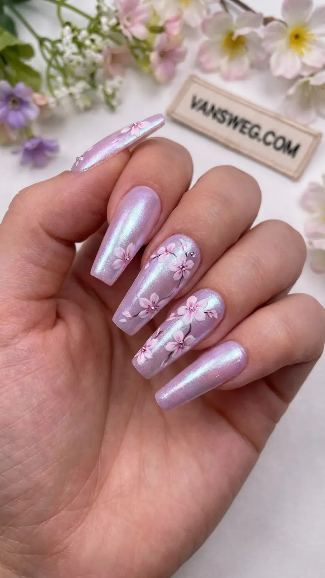  vibrant pastel orchid purple opalescent pearl chrome nails by VANSWEG.COM