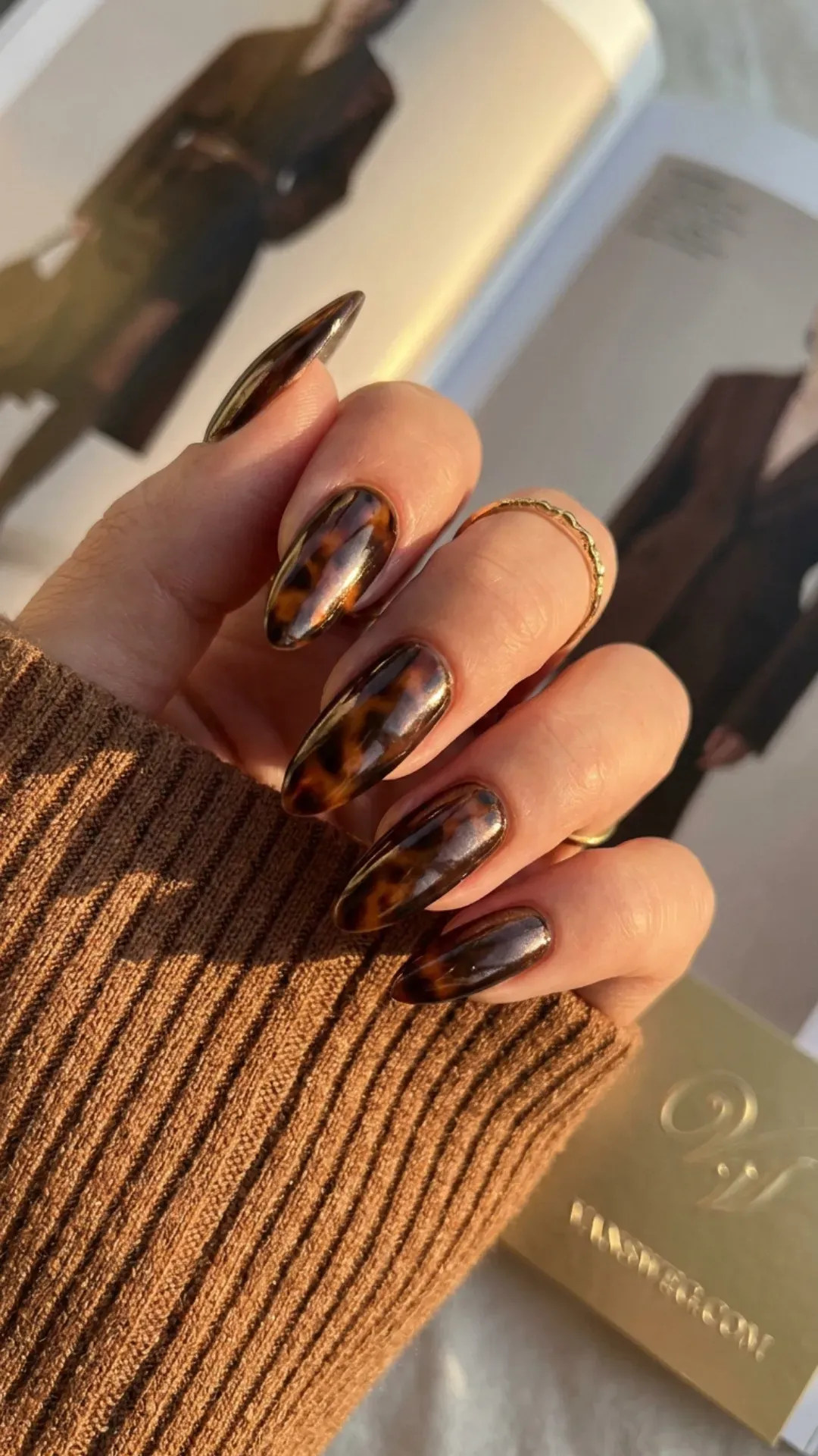  tortoiseshell espresso glazed nails luxury pattern by VANSWEG.COM