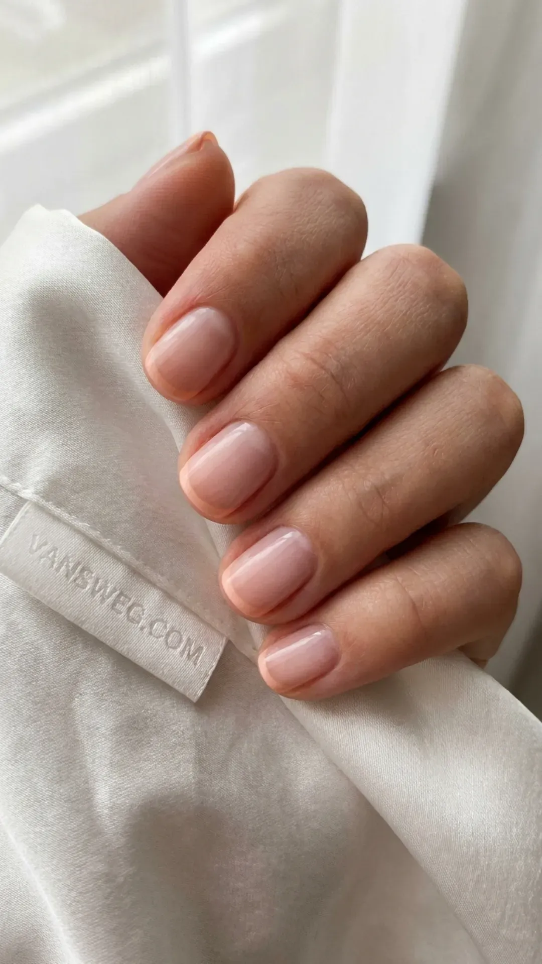 subtle barely-there peach micro-french manicure by VANSWEG.COM