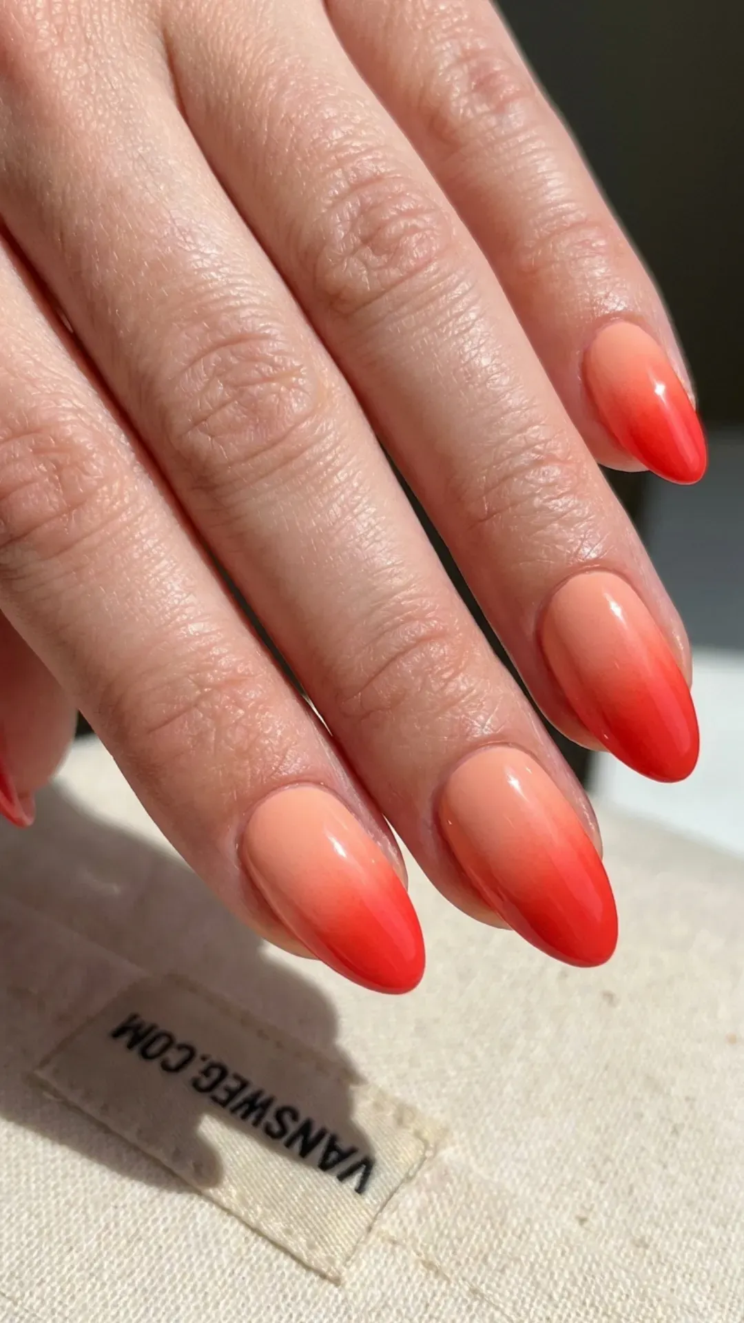 summer sunset peach to tomato red ombre nails by VANSWEG.COM