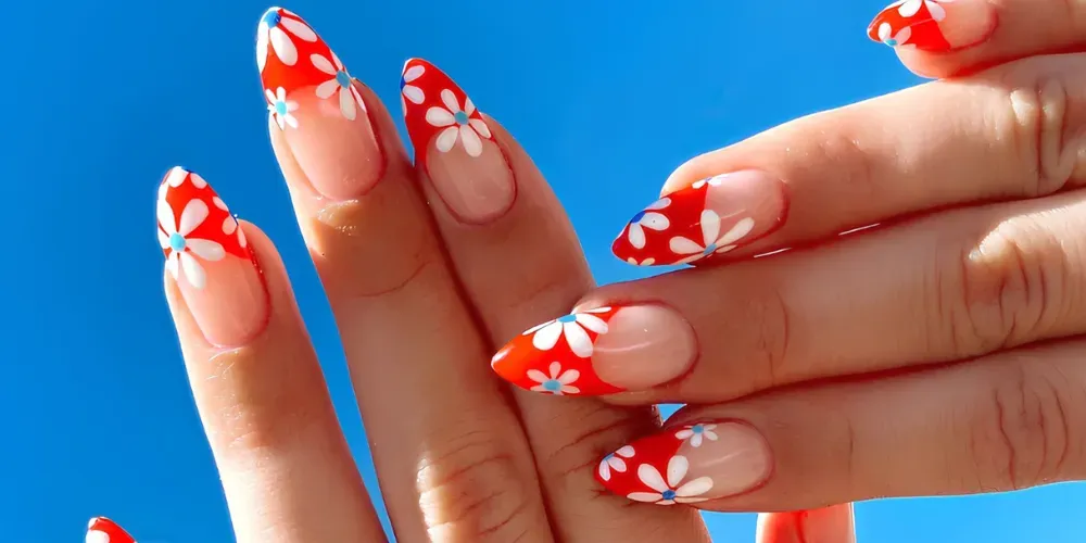 12 Floral Nail Designs That Are Blooming All Over Instagram