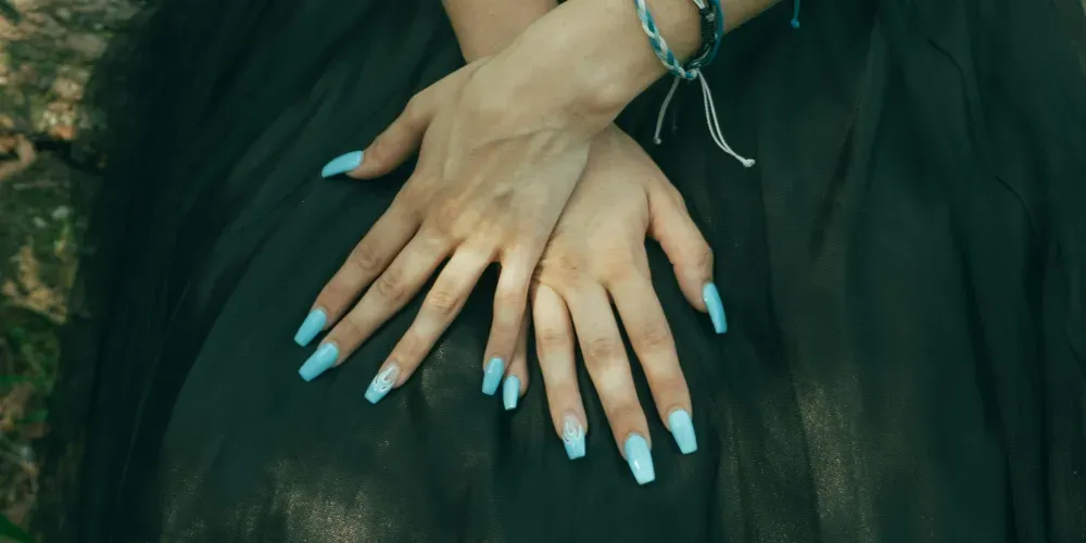 15 Stunning Sky Blue Nail Designs for a Dreamy 2025 Look