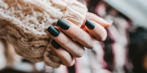 10 Fresh Nail Polish Colors to Brighten Your May 2025 – Simple Yet Stunning Shades