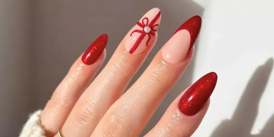 25 Red Christmas Nails to Wrap Up the Year in Style
